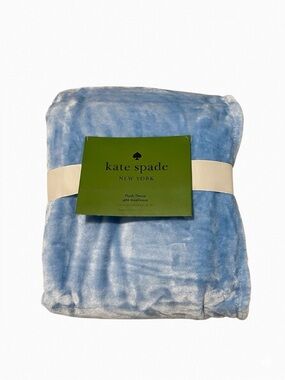 Kate Spade Plush Fleece Throw in Light Blue Color Bluebell 60” X 70” New